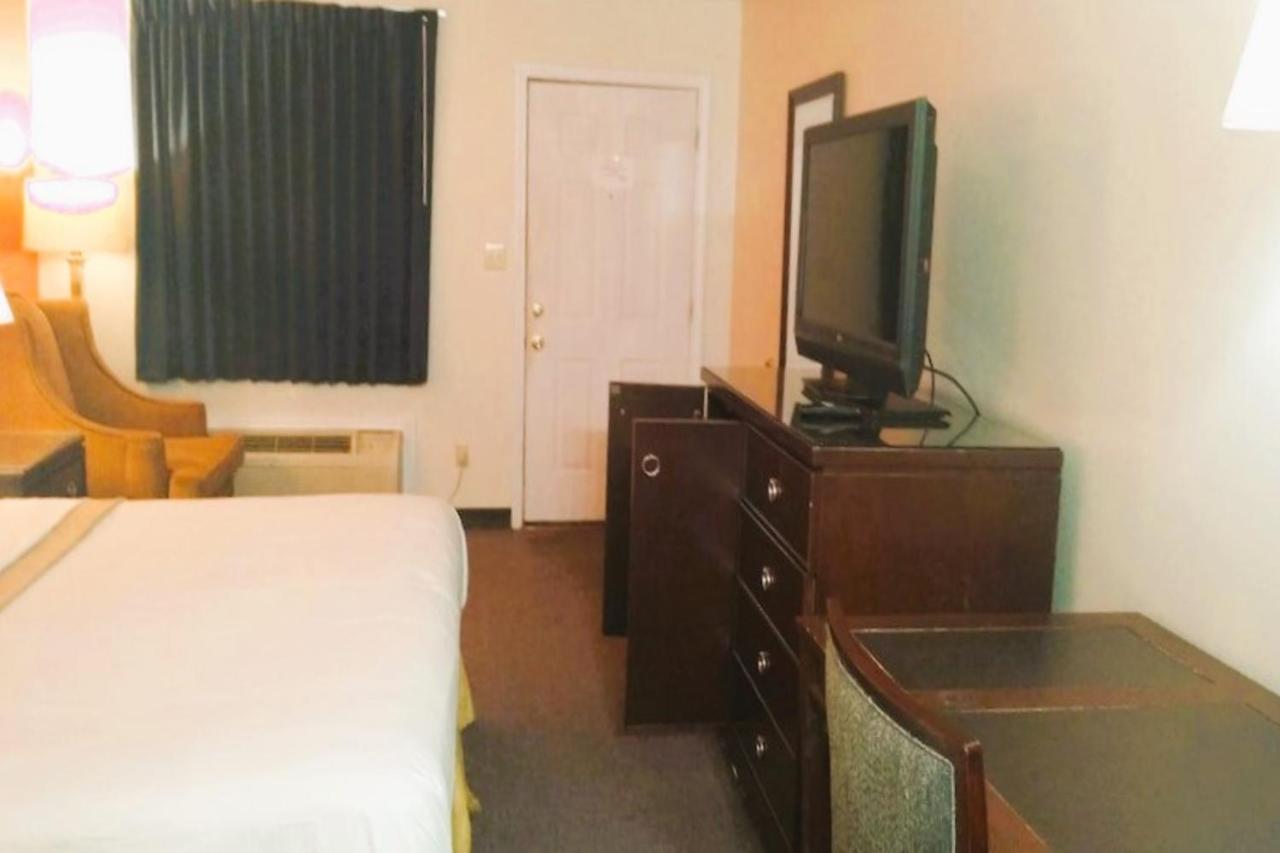 Oyo Hotel Mcintyre Ga, Us 441 מראה חיצוני תמונה